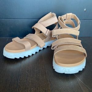 SOREL Roaming Multistrap Sandal